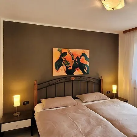 Апартаменты Apartman Uta
